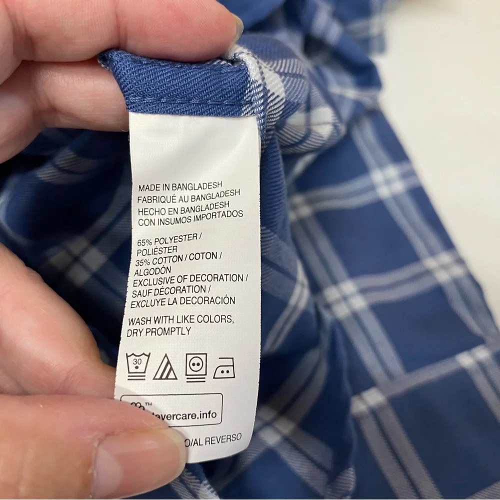Izod button up shirt mens size medium plaid collared blue new with tags
